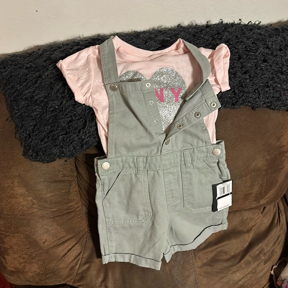 DKNY overall shorts and matching pink shirt. Size 4. NWT